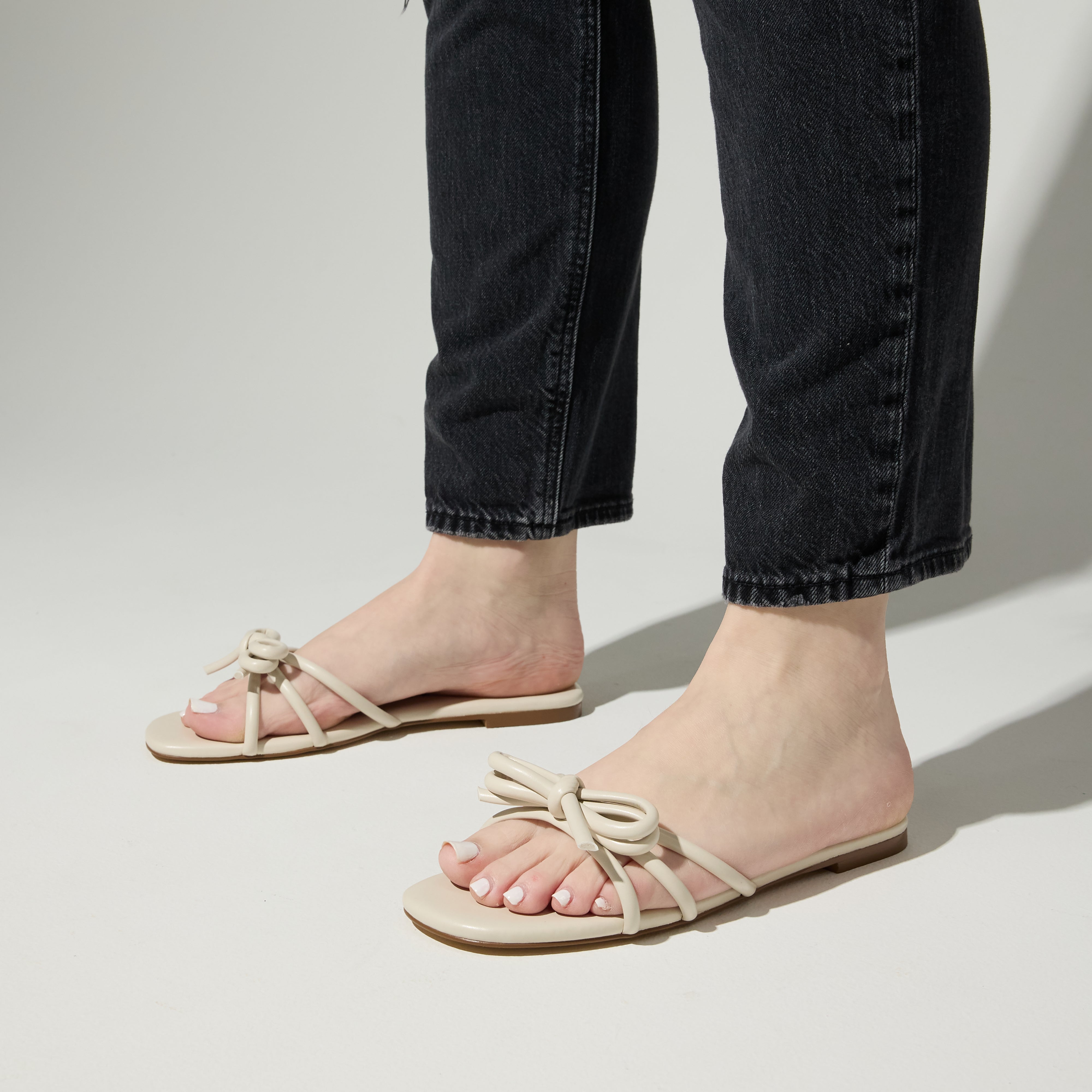 Nicole Bow Slide Sandal in Bone