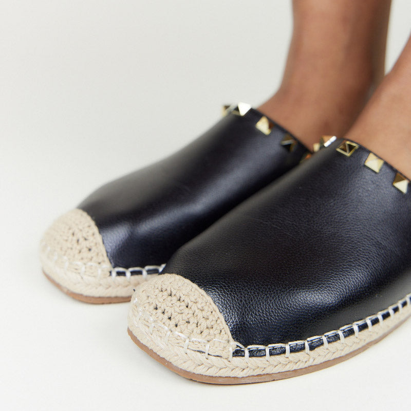 Paloma Stud Mule in Black