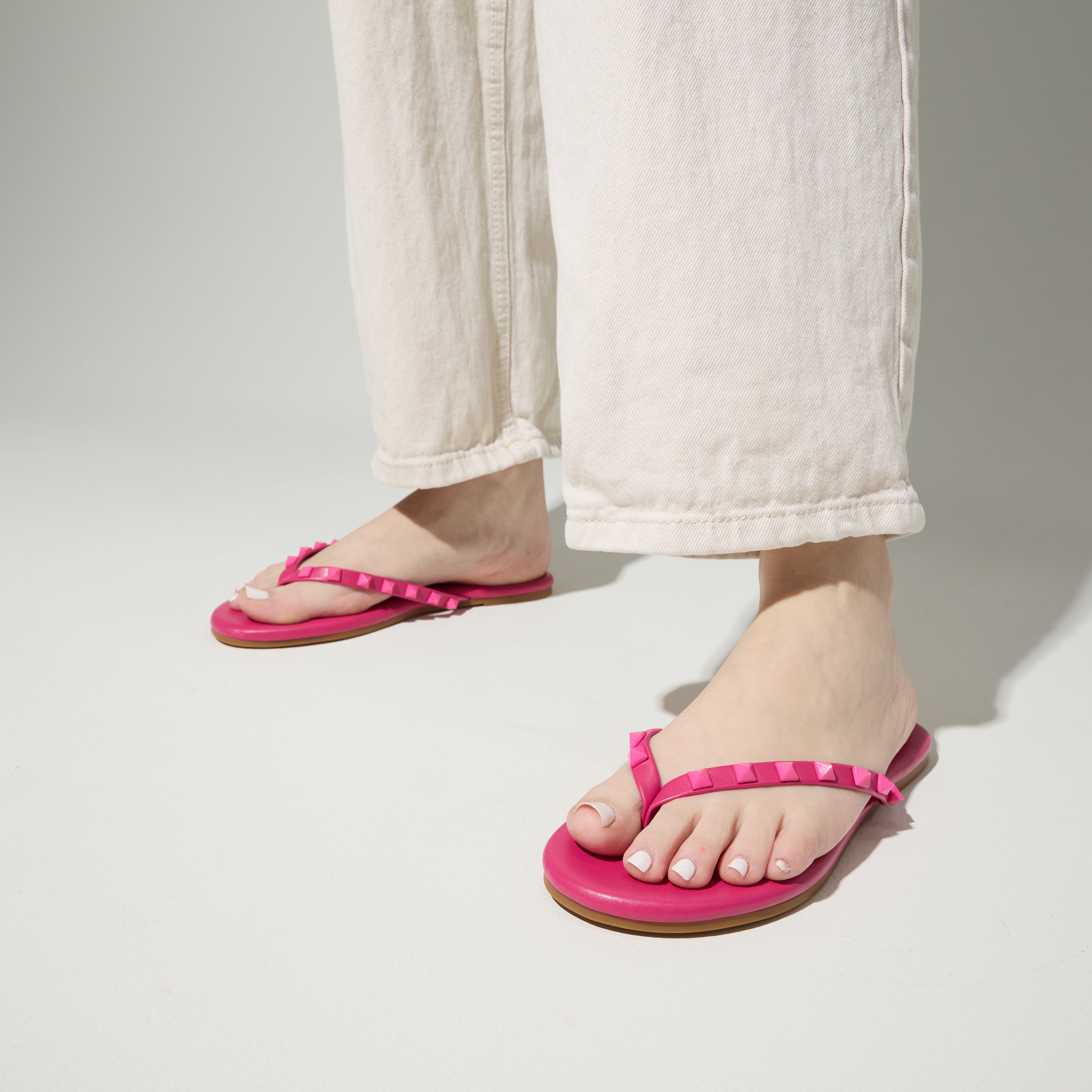 Rivington Stud Flip Flop in Fuchsia