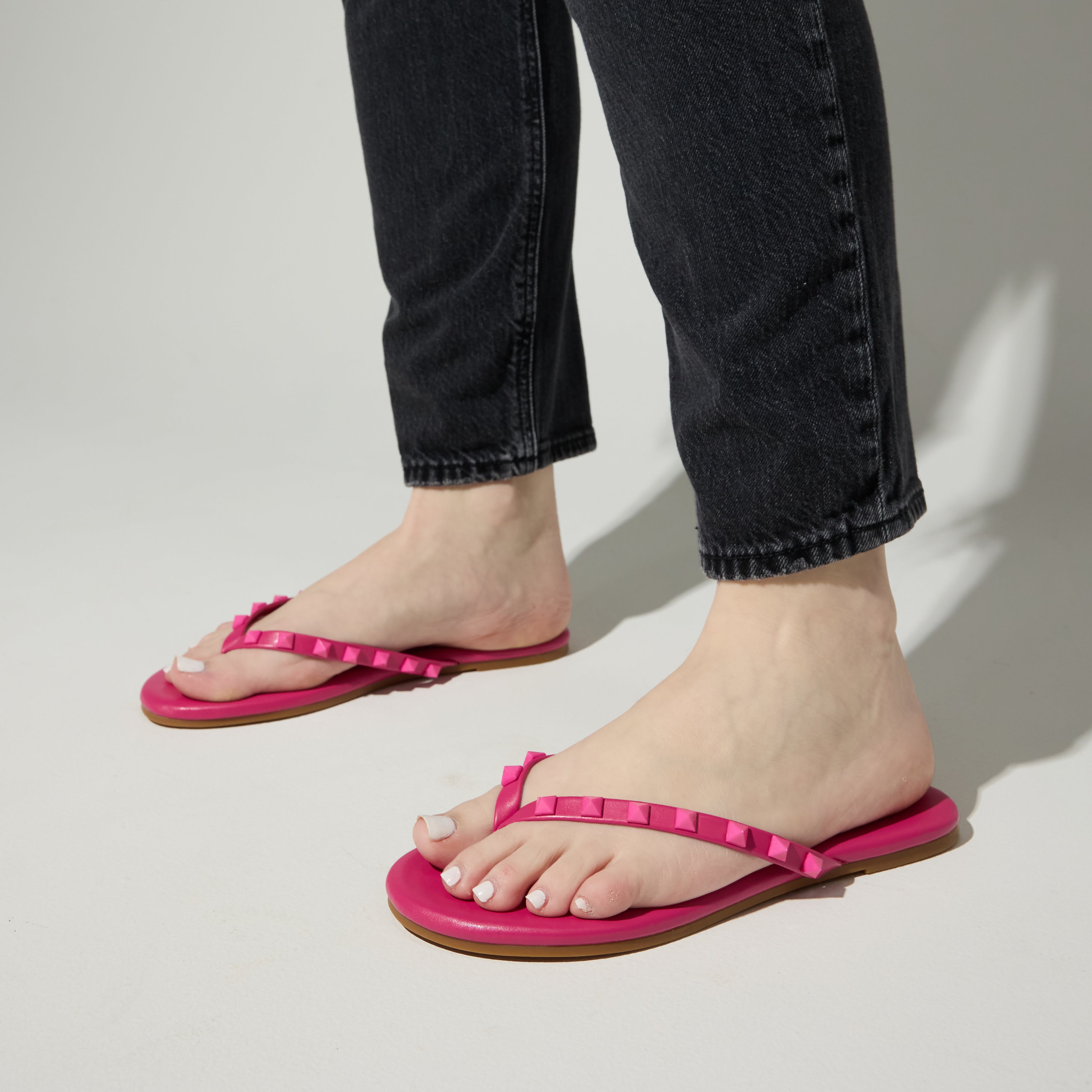 Rivington Stud Flip Flop in Fuchsia